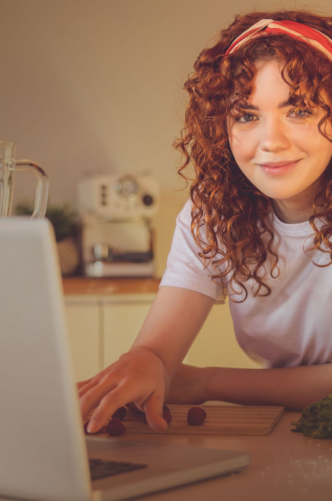 Mädchen mit Computer